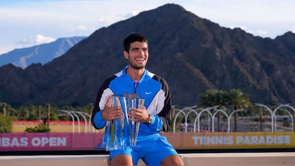 Indian Wells: Carlos Alcaraz defends title by beating Daniil Medvedev