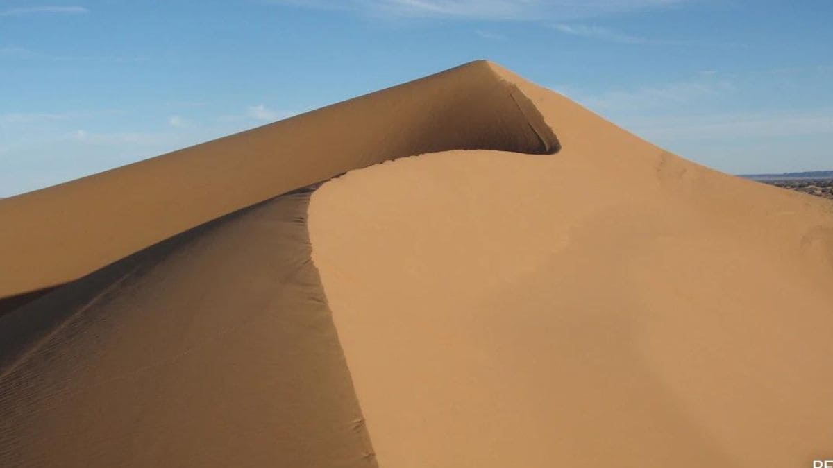 Scientists solve mystery behind one of Earth's earliest star sand dunes –  Firstpost