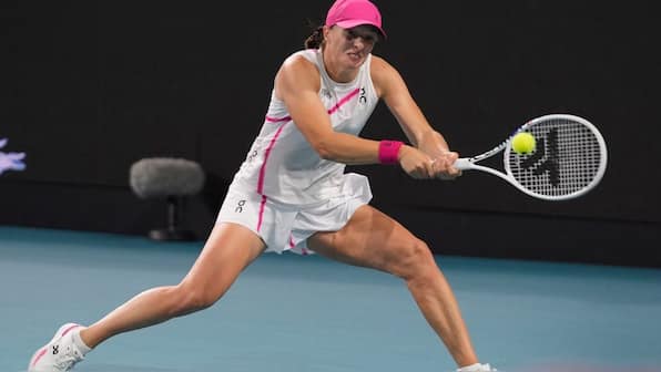 Miami Open: Top seed Iga Swiatek exits alongside Coco Gauff