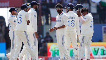 India beat England by an innings and 64 runs to win the Test series 4-1. Image: Sportzpics