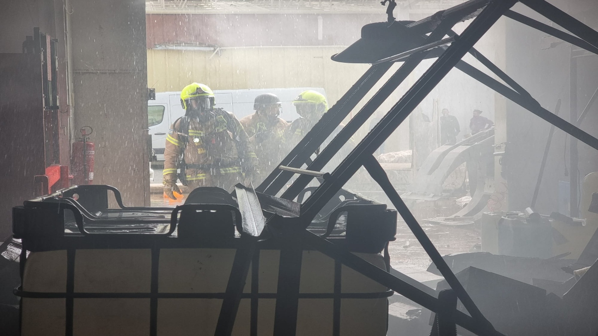 IDF confirmed a barrage of at least 30 rockets from Lebanon at the northern city of Kiryat Shmona. Image Courtesy: @manniefabian IDF confirmed a barrage of at least 30 rockets from Lebanon at the northern city of Kiryat Shmona. Image Courtesy: @manniefabian