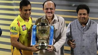 MS Dhoni lifts the trophy after winning IPL 2018 with CSK. BCCI image