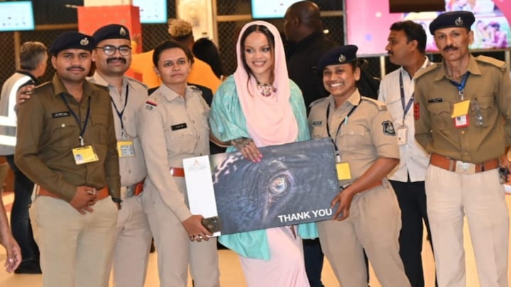 'I love India': Rihanna poses and chats with paps before leaving Jamnagar; Expresses desire to 'visit again'