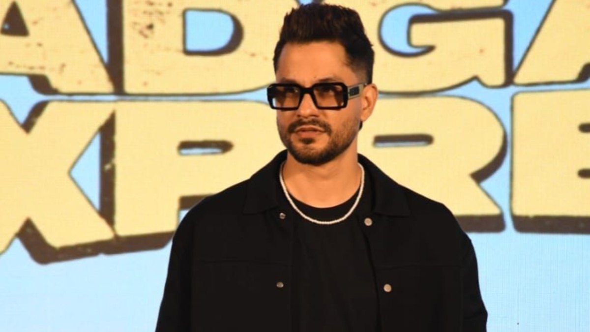 Kunal Kemmu on the journey of his directorial debut Madgaon Express: 'I just wanted to channelize it into...' Kunal Kemmu on the journey of his directorial debut Madgaon Express: 'I just wanted to channelize it into...'