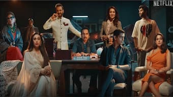 Pankaj Tripathi, Sara Ali Khan, Vijay Varma, Karisma Kapoor, Dimple Kapadia’s Murder Mubarak Movie Review | Netflix