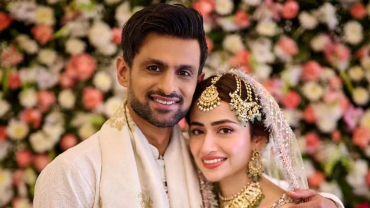Shoaib Malik ties knot with Sana Javed amid divorce rumours with Sania Mirza Shoaib Malik ties knot with Sana Javed amid divorce rumours with Sania Mirza