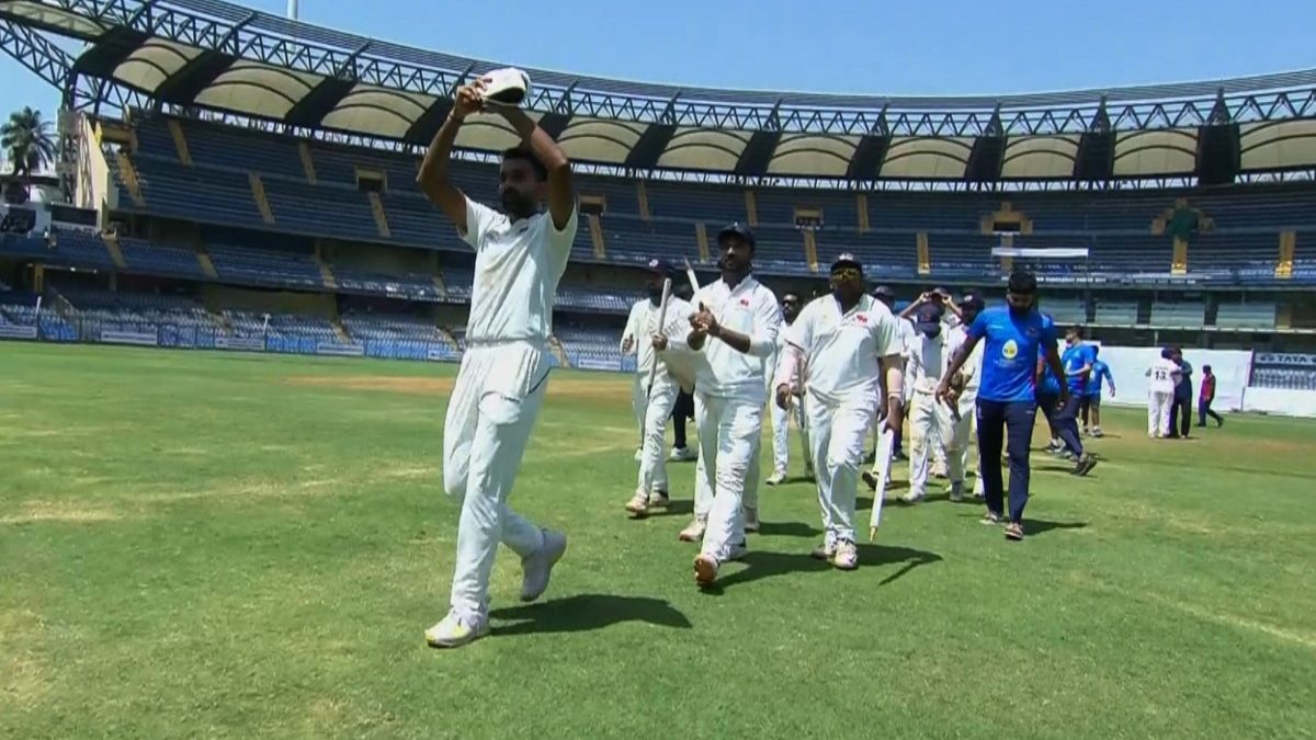 Mumbai's Dhawal Kulkarni leads the team after their triumph over Vidarbha in the Ranji Trophy final. Image: X / @BCCI Mumbai's Dhawal Kulkarni leads the team after their triumph over Vidarbha in the Ranji Trophy final. Image: X / @BCCI