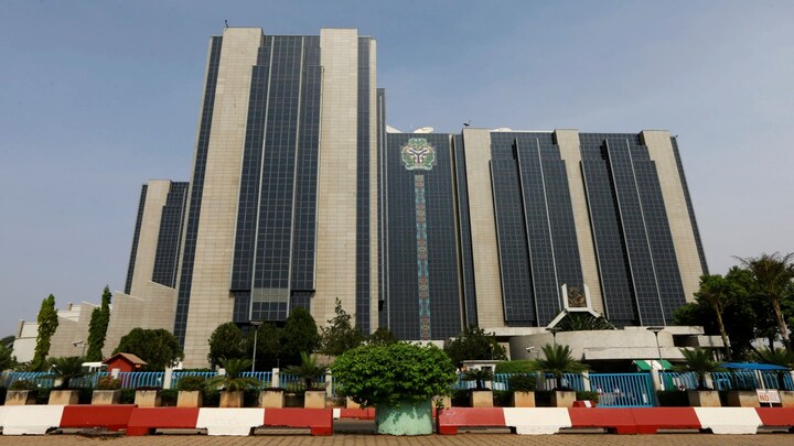 Nigeria's central bank sets minimum capital base for banks