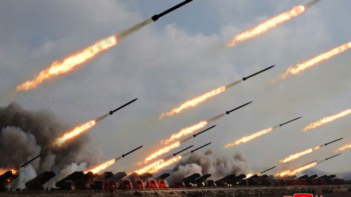 Kim Jong Un leads North Korea's artillery firing drill that can strike Seoul Kim Jong Un leads North Korea's artillery firing drill that can strike Seoul