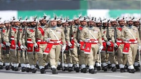 Two officer-rank Afghans serving in Pakistan Army among those expelled to Afghanistan