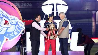Jay Shah, General Secretary BCCI and Roger Binny, President BCCI, present WPL 2024 winners trophy to Smriti Mandhana of Royal Challengers Bangalore. BCCI image
