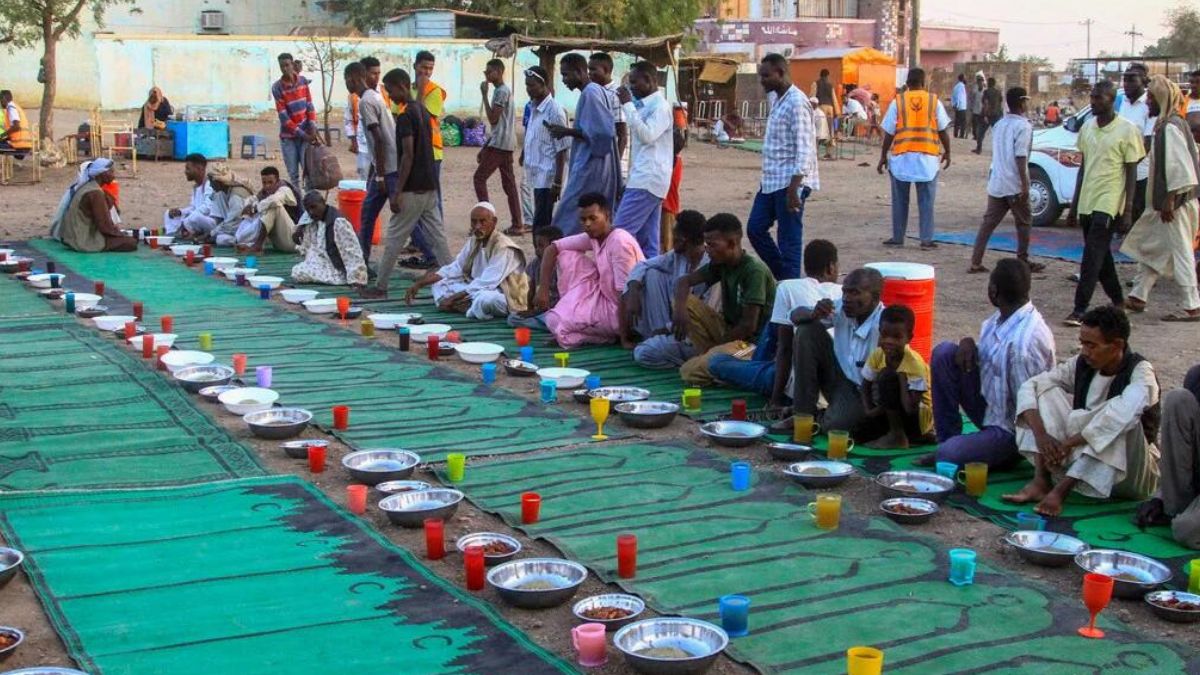 Volunteers go door-to-door delivering every ration, but the streets of Bahri are filled with paramilitary fighters known for looting life-saving aid Image Courtesy AFP Volunteers go door-to-door delivering every ration, but the streets of Bahri are filled with paramilitary fighters known for looting life-saving aid Image Courtesy AFP