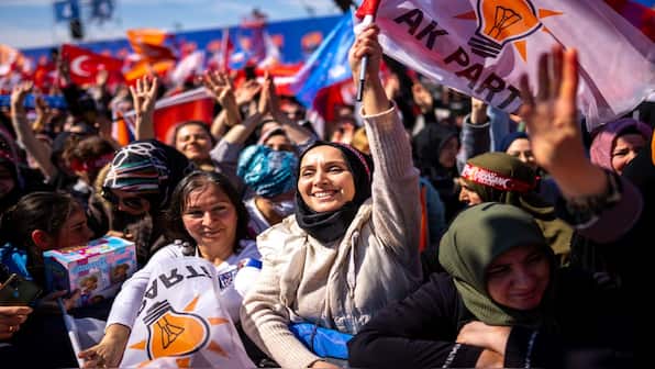 Turkey's Kurds could sway Istanbul vote in Sunday's local polls