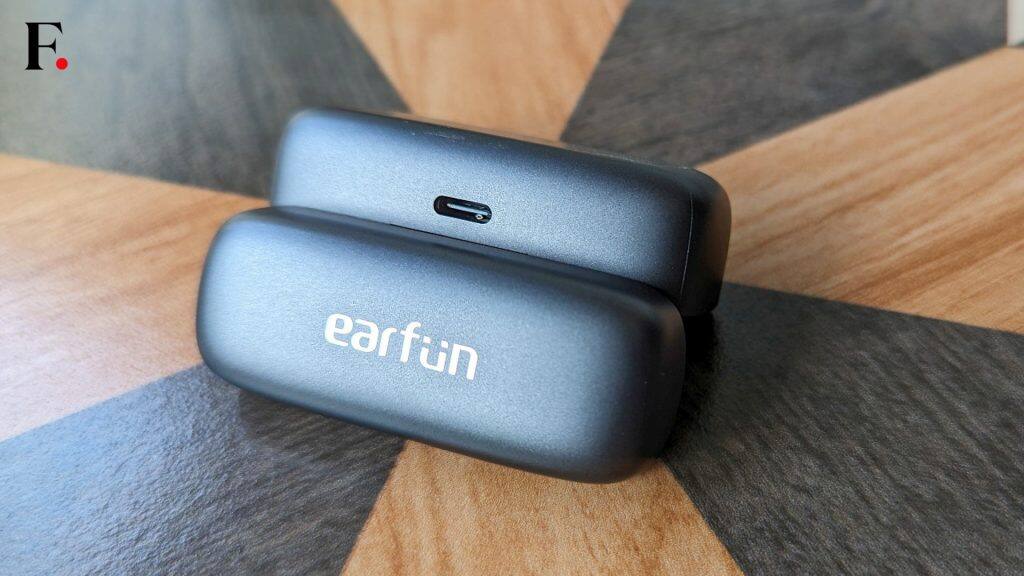 EarFun Free Pro 3 Review USB-C port-2024-03-e197ff5a1a8c6673b90acb2401f3b569