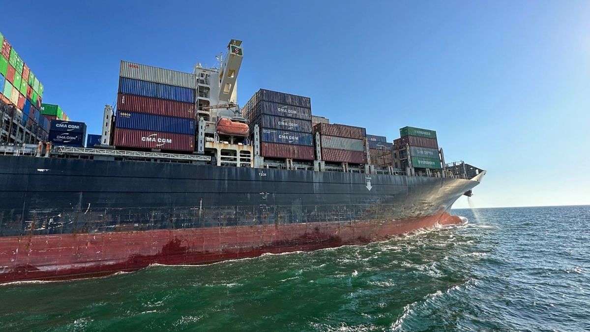 Karachi-bound ship stopped at Mumbai over suspicion of carrying cargo for Pak's nuclear programme Karachi-bound ship stopped at Mumbai over suspicion of carrying cargo for Pak's nuclear programme