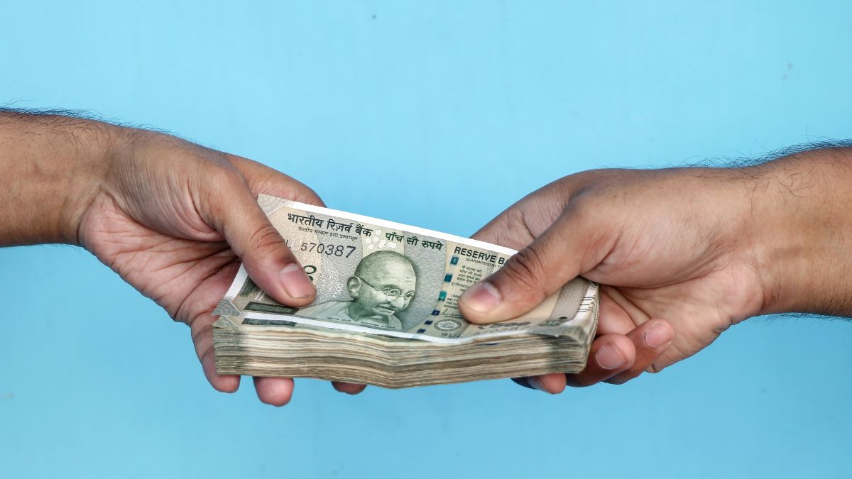 Taxable incomes over Rs 1 crore surge fivefold in India: Report Taxable incomes over Rs 1 crore surge fivefold in India: Report