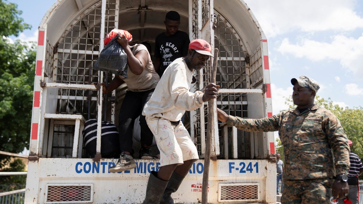 Haiti's 'nonexistent' healthcare on verge of collapse as gangs set hospitals on fire Haiti's 'nonexistent' healthcare on verge of collapse as gangs set hospitals on fire