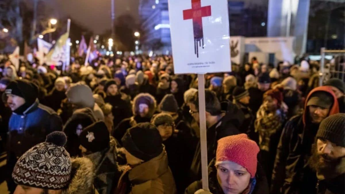 Prounijny rząd Polski zamierza odrzucić weto prezydenta w sprawie antykoncepcji awaryjnej – Firstpost
