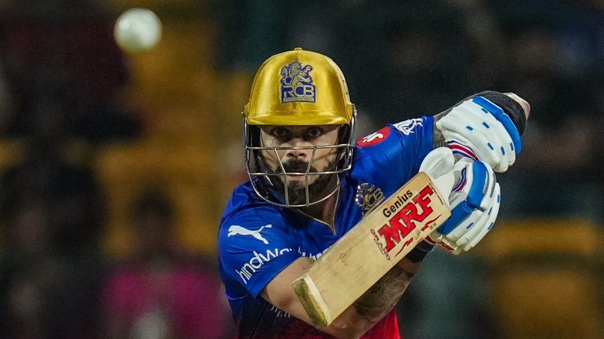Virat Kohli achieves historic feat in IPL 2024 match against Punjab Kings Virat Kohli achieves historic feat in IPL 2024 match against Punjab Kings