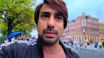 Faisal Khan posted his last video on 8 January in which he is seen talking about a visit visa to New Zealand. Image Courtesy: YouTube