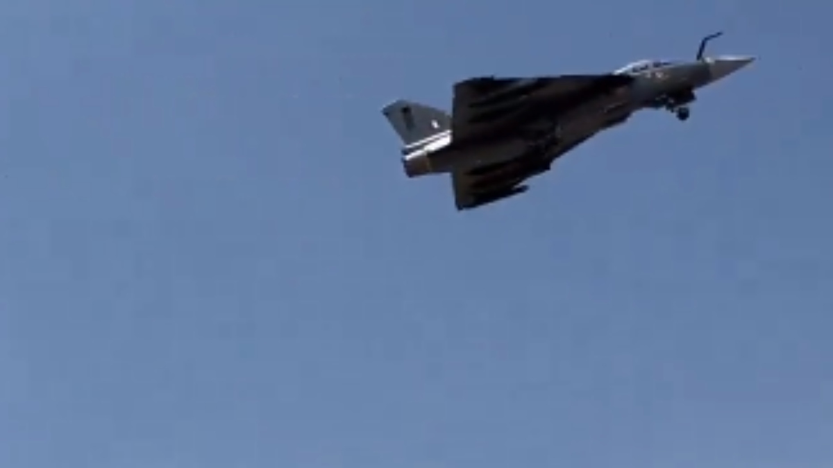 'Airborne for 15 minutes': HAL successfully completes first flight of Made in India LCA Mark 1A fighter aircraft 'Airborne for 15 minutes': HAL successfully completes first flight of Made in India LCA Mark 1A fighter aircraft