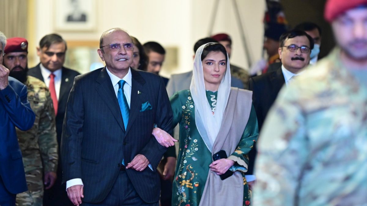 Pakistan president Asif Ali Zardari with his daughter Aseefa during his swearing-in ceremony on Sunday. Image courtesy: @AseefaBZ/X Pakistan president Asif Ali Zardari with his daughter Aseefa during his swearing-in ceremony on Sunday. Image courtesy: @AseefaBZ/X