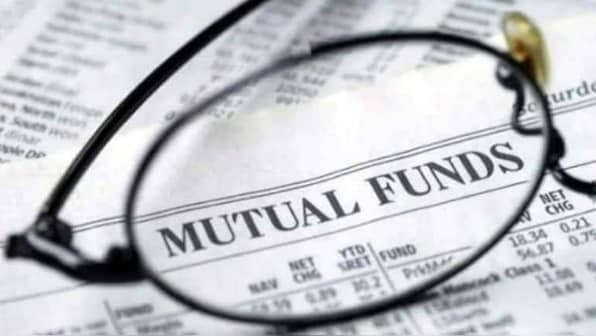 Mutual funds in 2024: Investors got richer by Rs 17 bn, experts say trend will continue in 2025