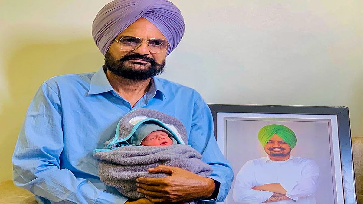 WATCH! Late singer Sidhu Moosewala's father alleges harassment by Punjab govt over new-born through IVF WATCH! Late singer Sidhu Moosewala's father alleges harassment by Punjab govt over new-born through IVF