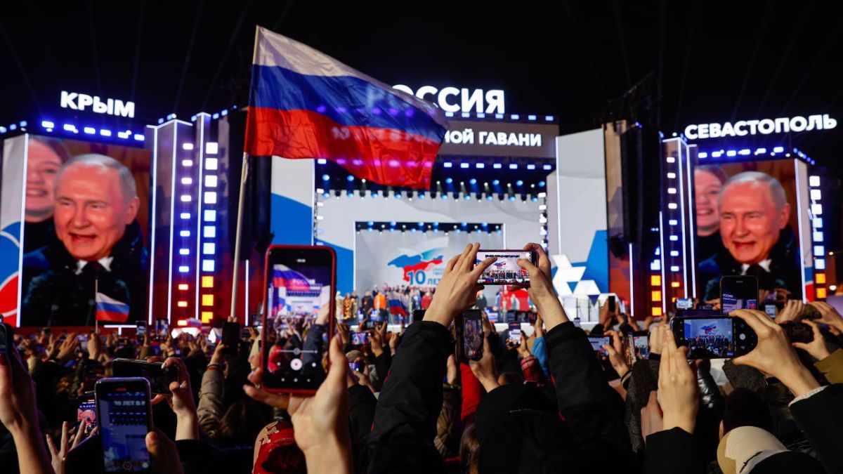 Putin says Crimea 'returned home' after Russia's invasion, announces new rail route via Ukraine Putin says Crimea 'returned home' after Russia's invasion, announces new rail route via Ukraine