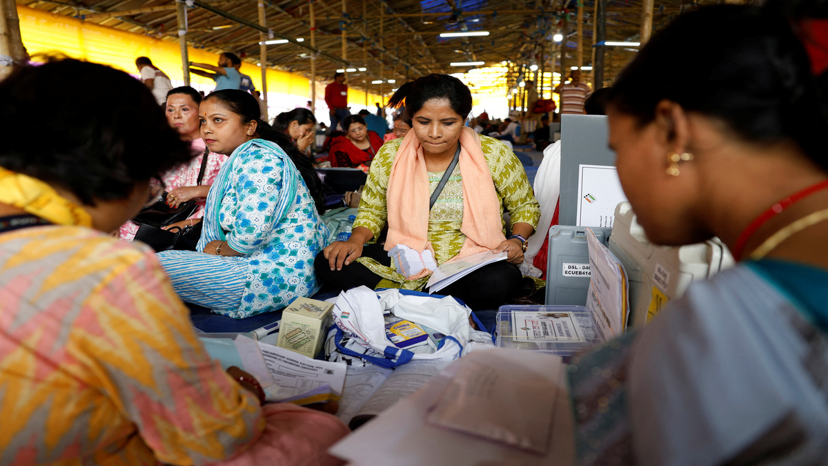 Lok Sabha elections 2024: FAQs for voters as polls begin Lok Sabha elections 2024: FAQs for voters as polls begin