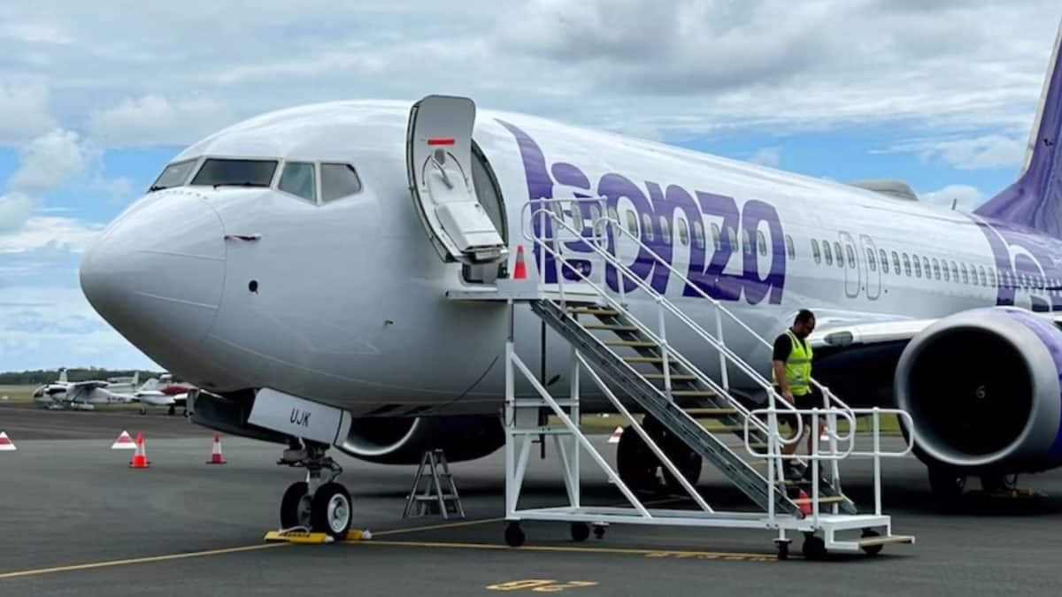 Hundreds of passengers left stranded across Australia after low-cost airline  with only 8 planes ditches them – Firstpost