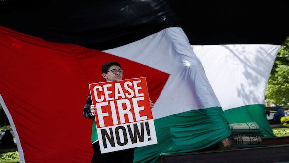 Humanitarian aid flotilla for Gaza halted after vessels flag removed, say activists