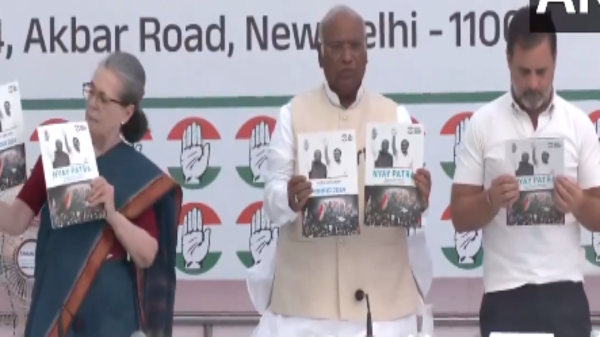 From right to apprenticeship to legal guarantee for MSP, Congress releases manifesto 'Nyay Patra' with 25 guarantees From right to apprenticeship to legal guarantee for MSP, Congress releases manifesto 'Nyay Patra' with 25 guarantees