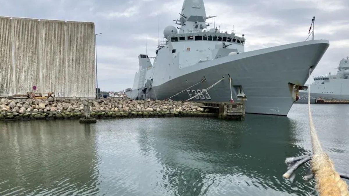 The Danish military forces claimed in a statement that the rocket booster on board the ship was active and could not be deactivated, and that experts were in route to avert any unforeseen incident The Danish military forces claimed in a statement that the rocket booster on board the ship was active and could not be deactivated, and that experts were in route to avert any unforeseen incident