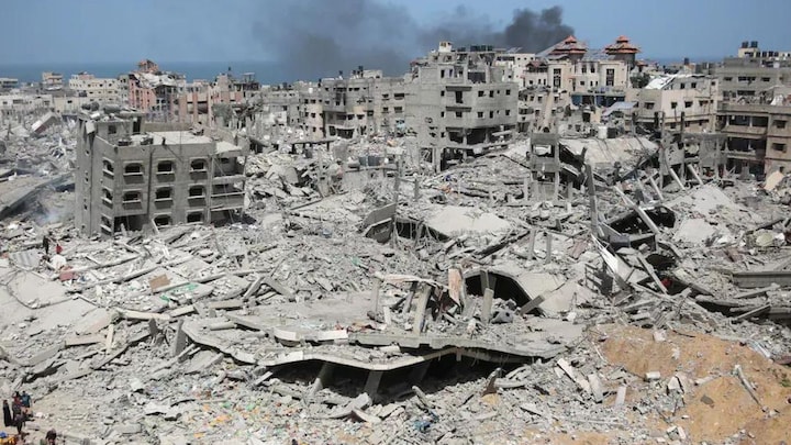 Bomb debris that engulfed Gaza since start of war will take 14 years to clear, top UN official says