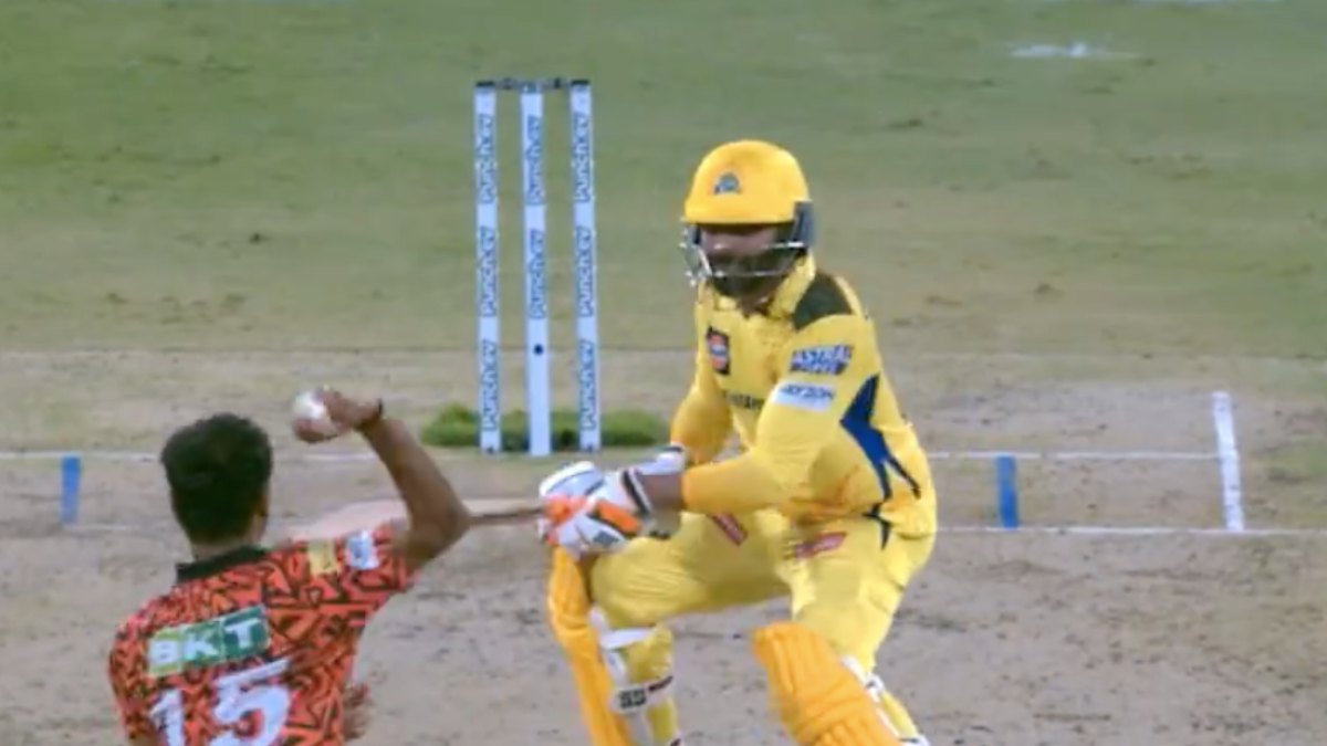 Screengrab of video posted by @IPL on X showing Bhuvneshwar Kumar attempting to throw the ball at the striker's end to run Ravindra Jadeja out during the Sunrisers Hyderabad vs Chennai Super Kings match in Hyderabad Screengrab of video posted by @IPL on X showing Bhuvneshwar Kumar attempting to throw the ball at the striker's end to run Ravindra Jadeja out during the Sunrisers Hyderabad vs Chennai Super Kings match in Hyderabad