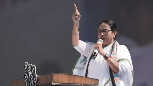 'Bring back Planning Commission': Mamata Banerjee calls for scrapping NITI Aayog