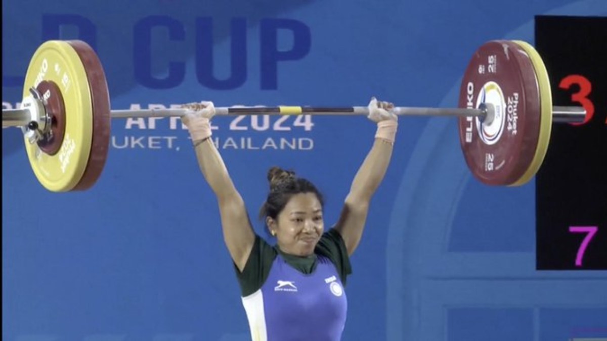 Mirabai Chanu lifts 184kg on return from injury, assured of Paris Olympics qualification Mirabai Chanu lifts 184kg on return from injury, assured of Paris Olympics qualification
