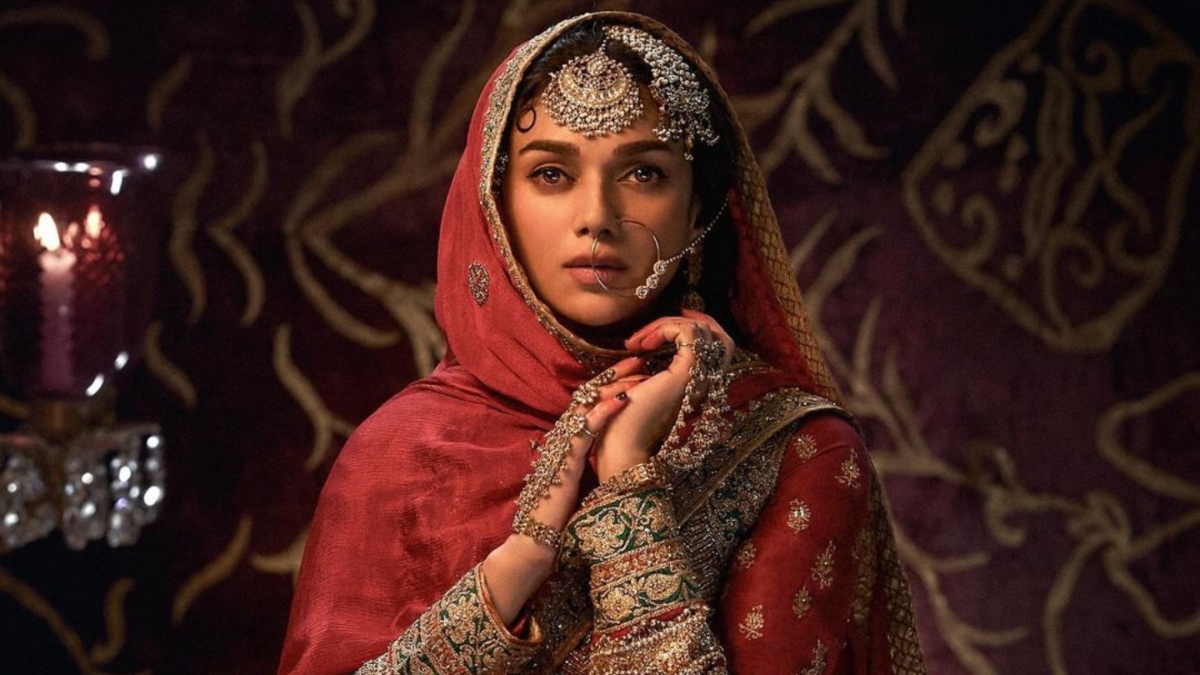 EXCLUSIVE Interview! Aditi Rao Hydari on Netflix’s Heeramandi EXCLUSIVE Interview! Aditi Rao Hydari on Netflix’s Heeramandi
