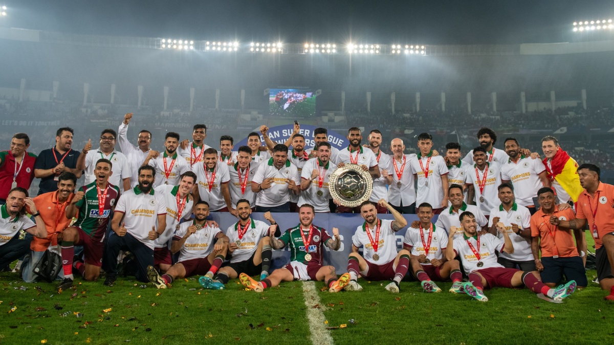 Mohun Bagan Super Giant crowned ISL League Shield winners, pip Mumbai City FC on final day Mohun Bagan Super Giant crowned ISL League Shield winners, pip Mumbai City FC on final day