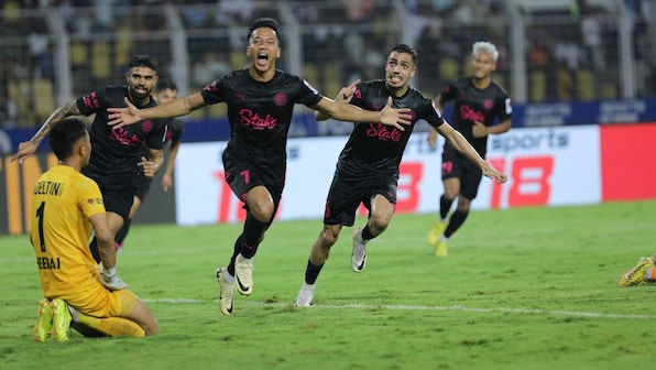 ISL 2023-24: Chhangte, Vikram help Mumbai City FC stun FC Goa with 3-2 win at Fatorda