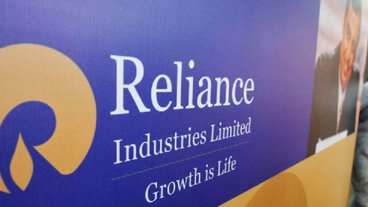 Reliance Industries beats expectations, posts Rs 21,243 crore profit in Q4