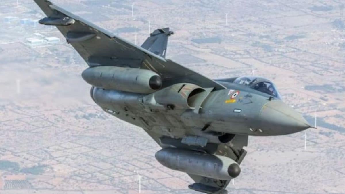 India issues Rs 65,000 crore tender to HAL for 97 indigenous LCA Mark ...