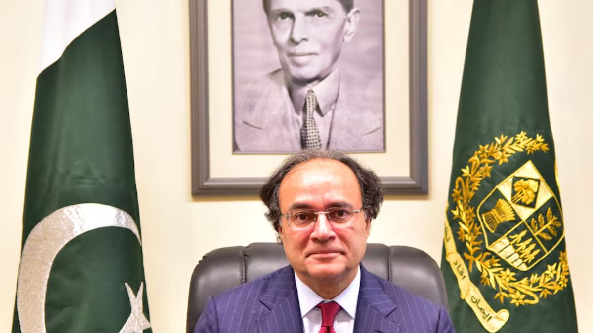 Pakistan’s finance minister Aurangzeb takes on daunting task to lift country out of economic turmoil Pakistan’s finance minister Aurangzeb takes on daunting task to lift country out of economic turmoil