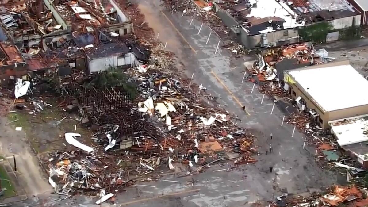 Oklahoma: Four dead as tornadoes leave trail of destruction, thousands ...