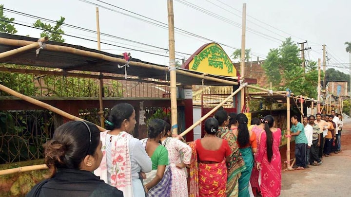 Tripura: Thousands cross India-Bangladesh border fence to cast votes in Lok Sabha election