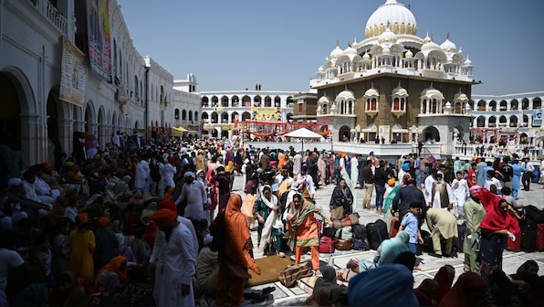 Pakistan issues over 2,800 visas to Indian Sikh pilgrims ahead of ...