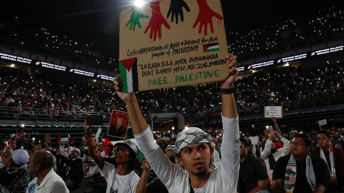 Malaysia accuses Israel of using Iran attack to divert attention from Palestinians Malaysia accuses Israel of using Iran attack to divert attention from Palestinians