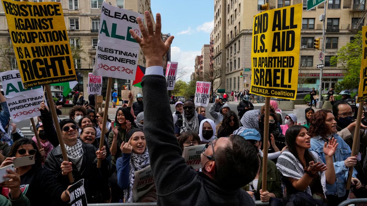 'IMMEDIATELY DEPORT': Foreign students face deportation threat amid anti-Israel protests 'IMMEDIATELY DEPORT': Foreign students face deportation threat amid anti-Israel protests