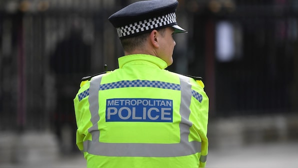Man stabs multiple people, including 2 cops, with sword in London